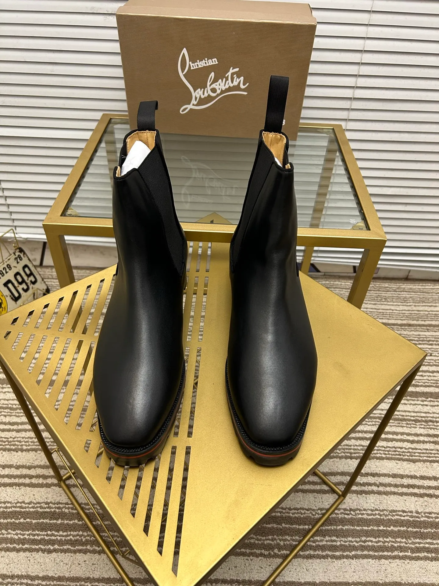 (Customized model) Ex-factory price is 800. christian louboutin (CL red sole shoes) counter series, casual sneakers for couples 📢 📢 📢 Exclusive hot style release 🎈🎈💪 Movable latex feet 👻 Finished outsole line [Proud] 😝Female 35-40# Male 38#-46, global supply😝 [Top version]: Original imported genuine leather upper, top original leather lining, original molded TPU outsole, original 1:1 detail processing, original shoe last,
